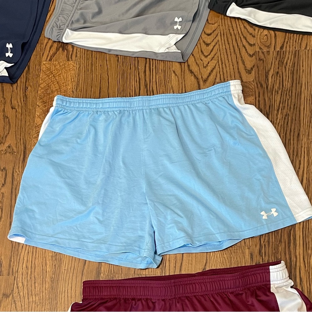 Women’s under armour shorts XL